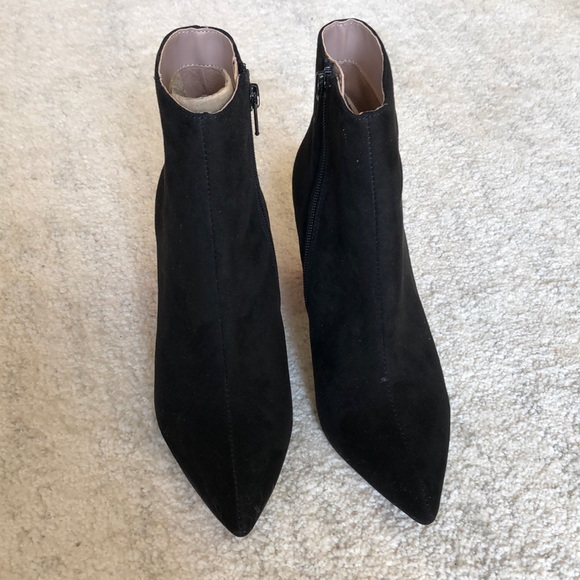 NWOB Betsey Johnson Kassie Boots - Picture 4 of 7